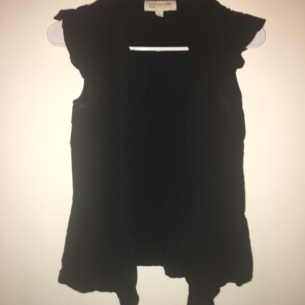 Black shirt sleeve cover up
